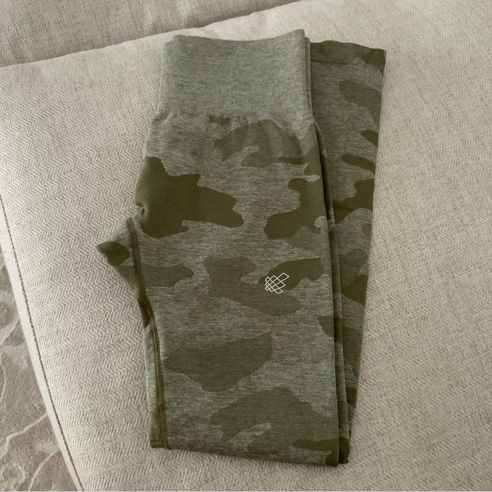 JED NORTH CAMO LEGGINGS XS/S